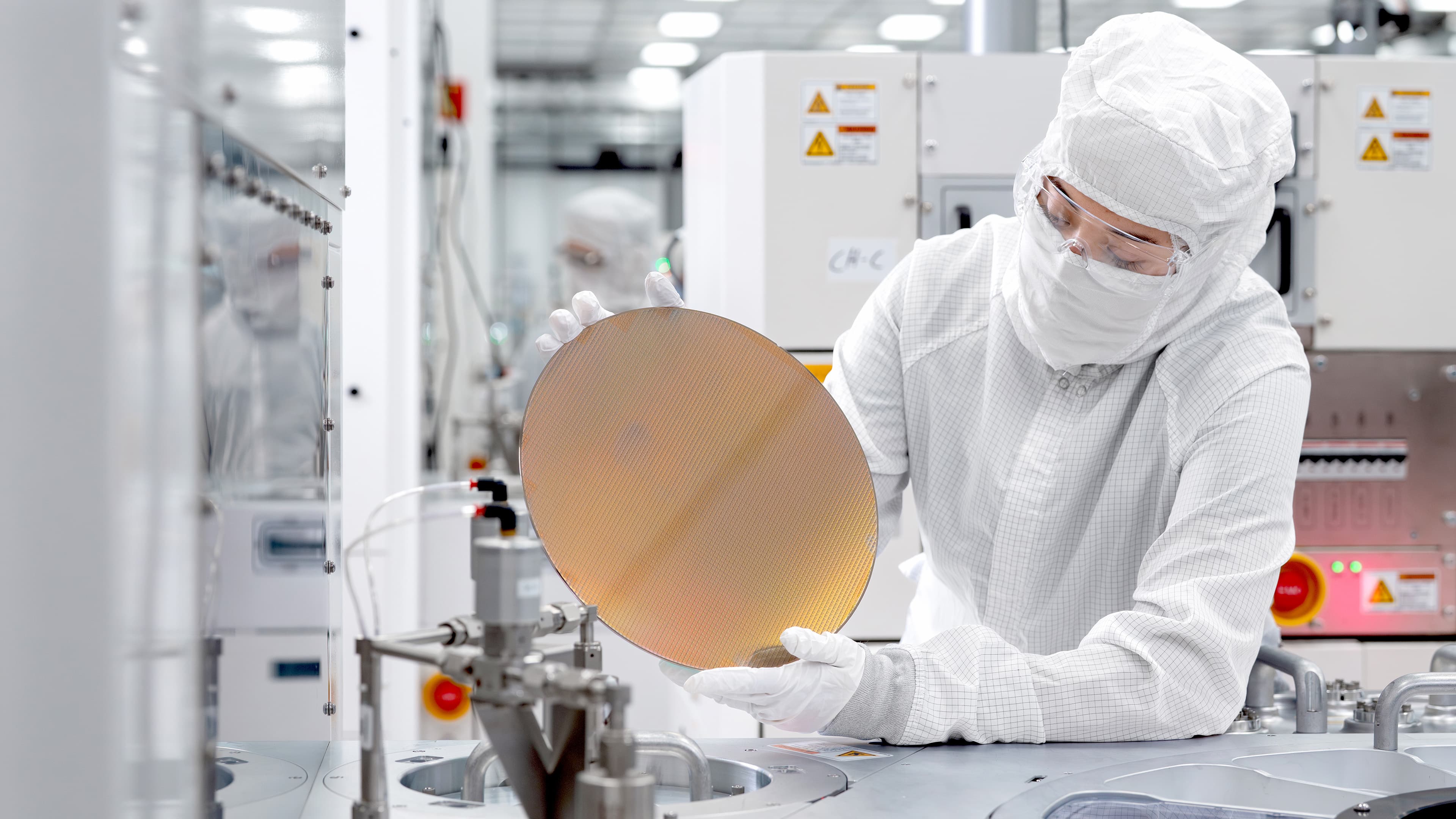 Texas Instruments 300mm wafer manufacturing