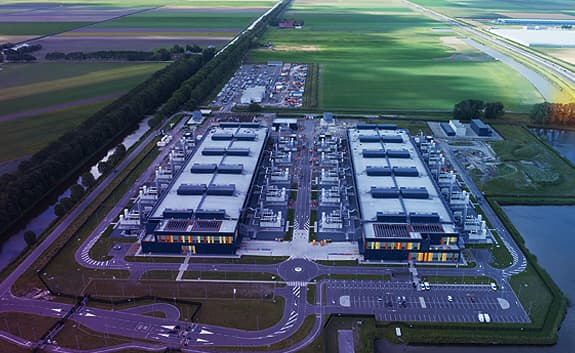 Data center connectivity image used by Lumentum